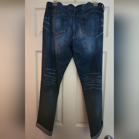 New York & Company Dark Blue Distressed Skinny Jeans - Picture 5 of 6